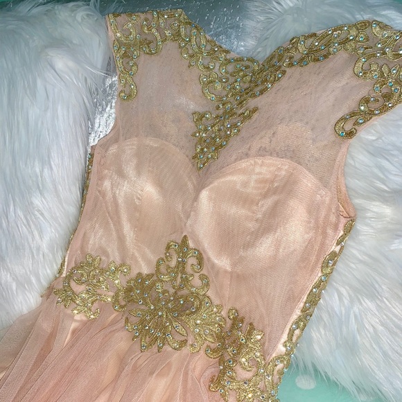 GORGEOUS DRESS !!!!!! - Picture 6 of 8